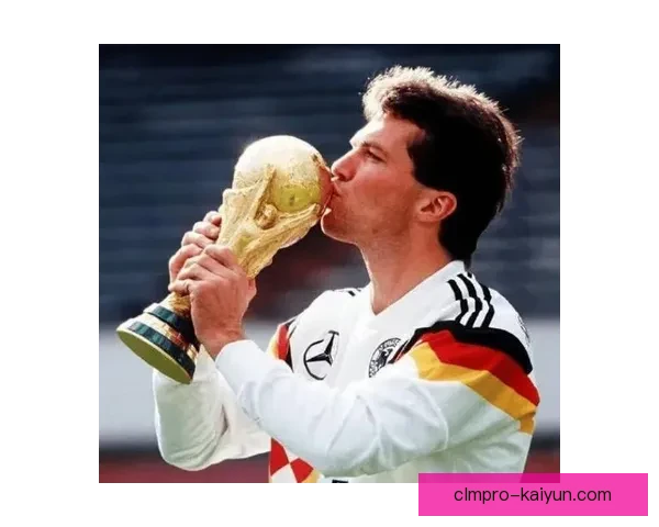 足球传奇：历史上不可忽视的伟大球员与他们的璀璨成就分析