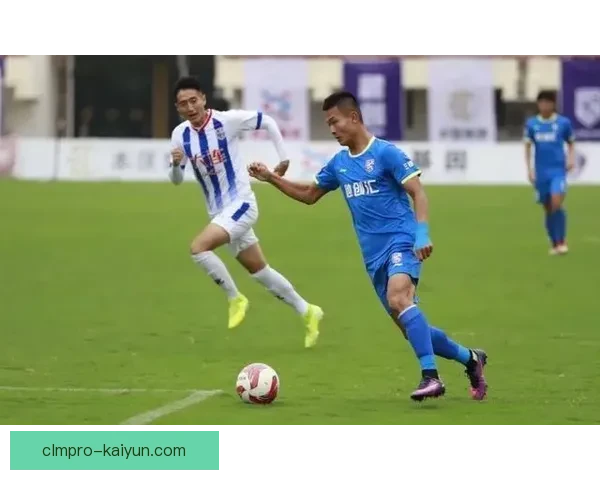 足球大牌动态：近期明星球员表现稳健，转会市场备受关注